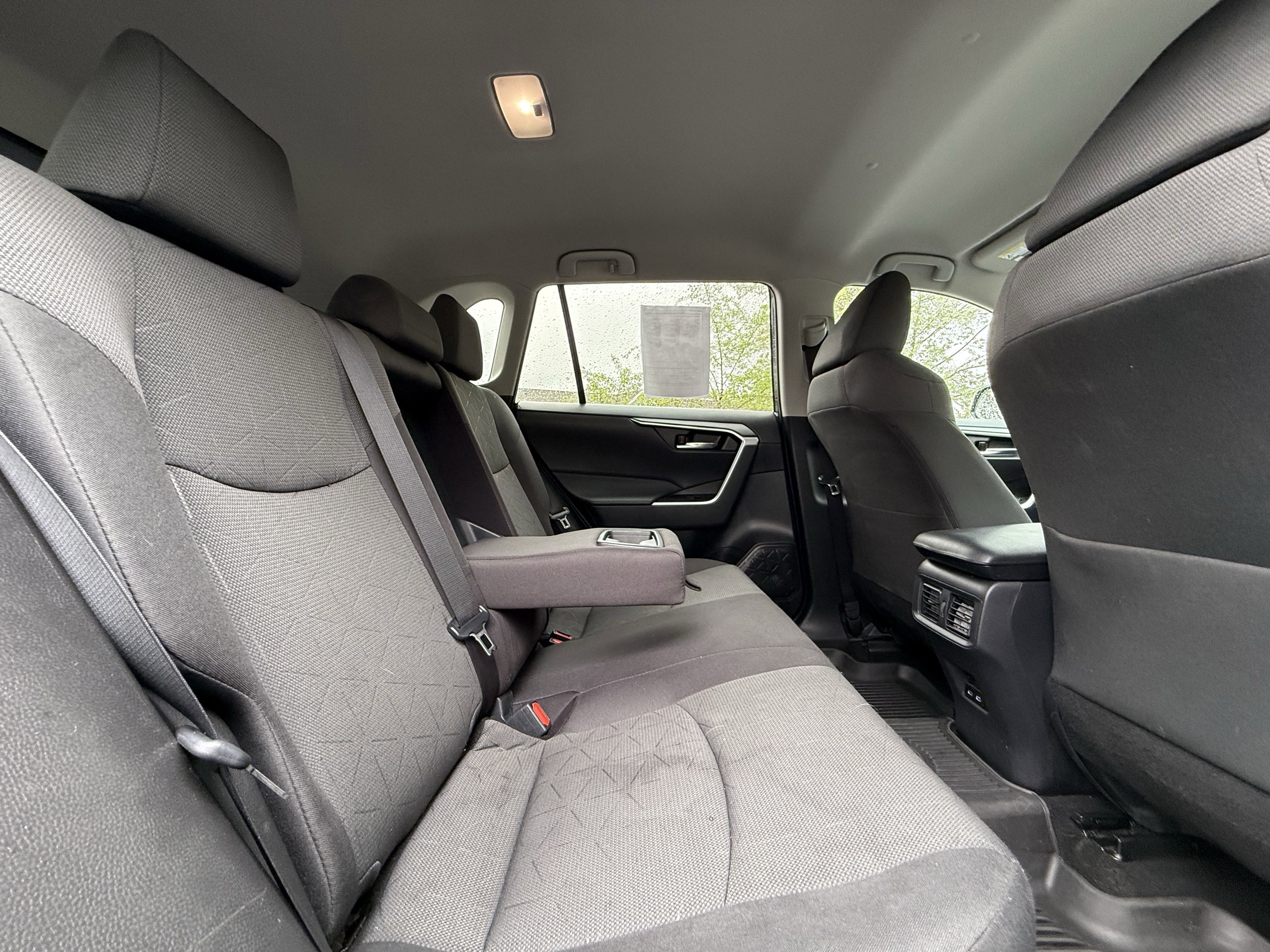2022 Toyota RAV4 HYBRID Hybrid XLE
