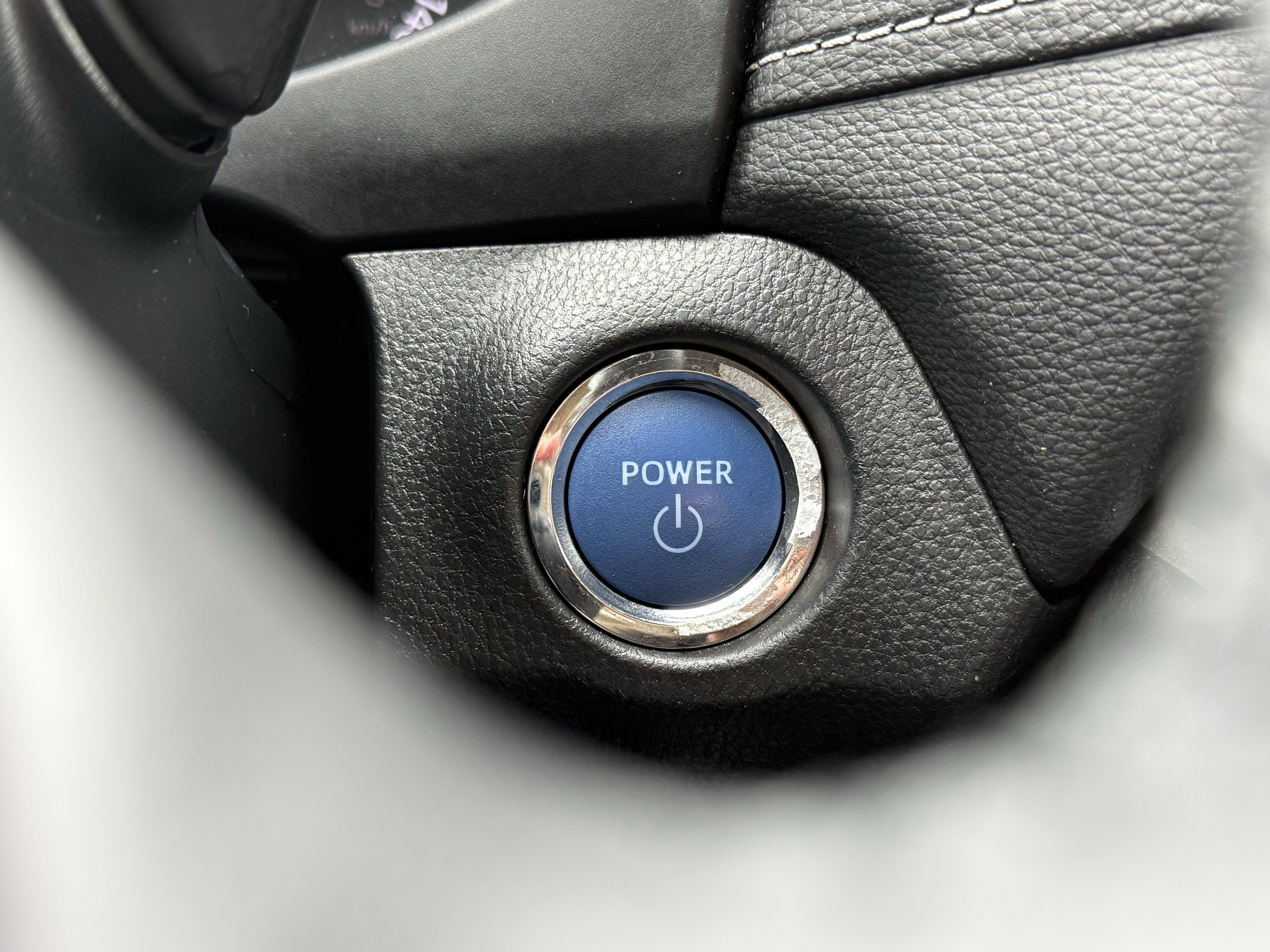 2022 Toyota RAV4 HYBRID Hybrid XLE