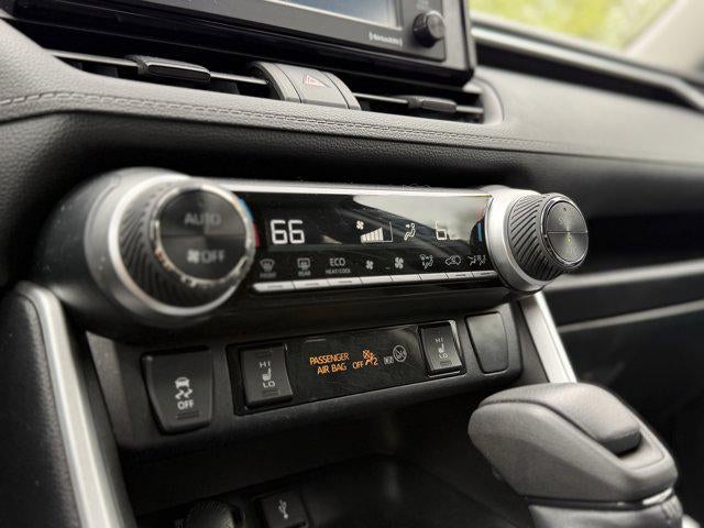 2022 Toyota RAV4 HYBRID Hybrid XLE