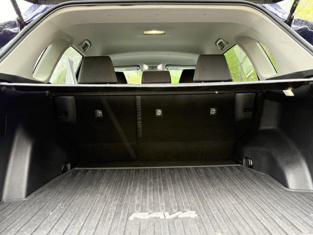 2022 Toyota RAV4 HYBRID Hybrid XLE