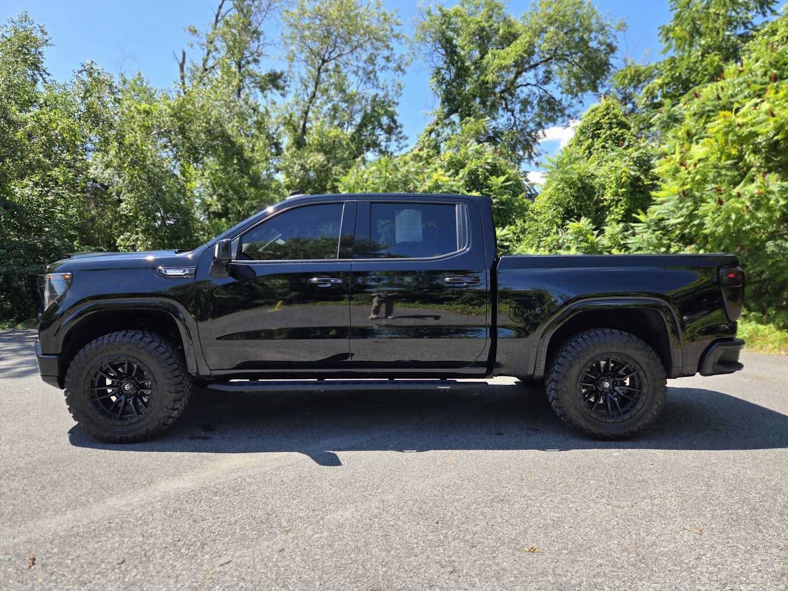 2022 GMC Sierra Elevation
