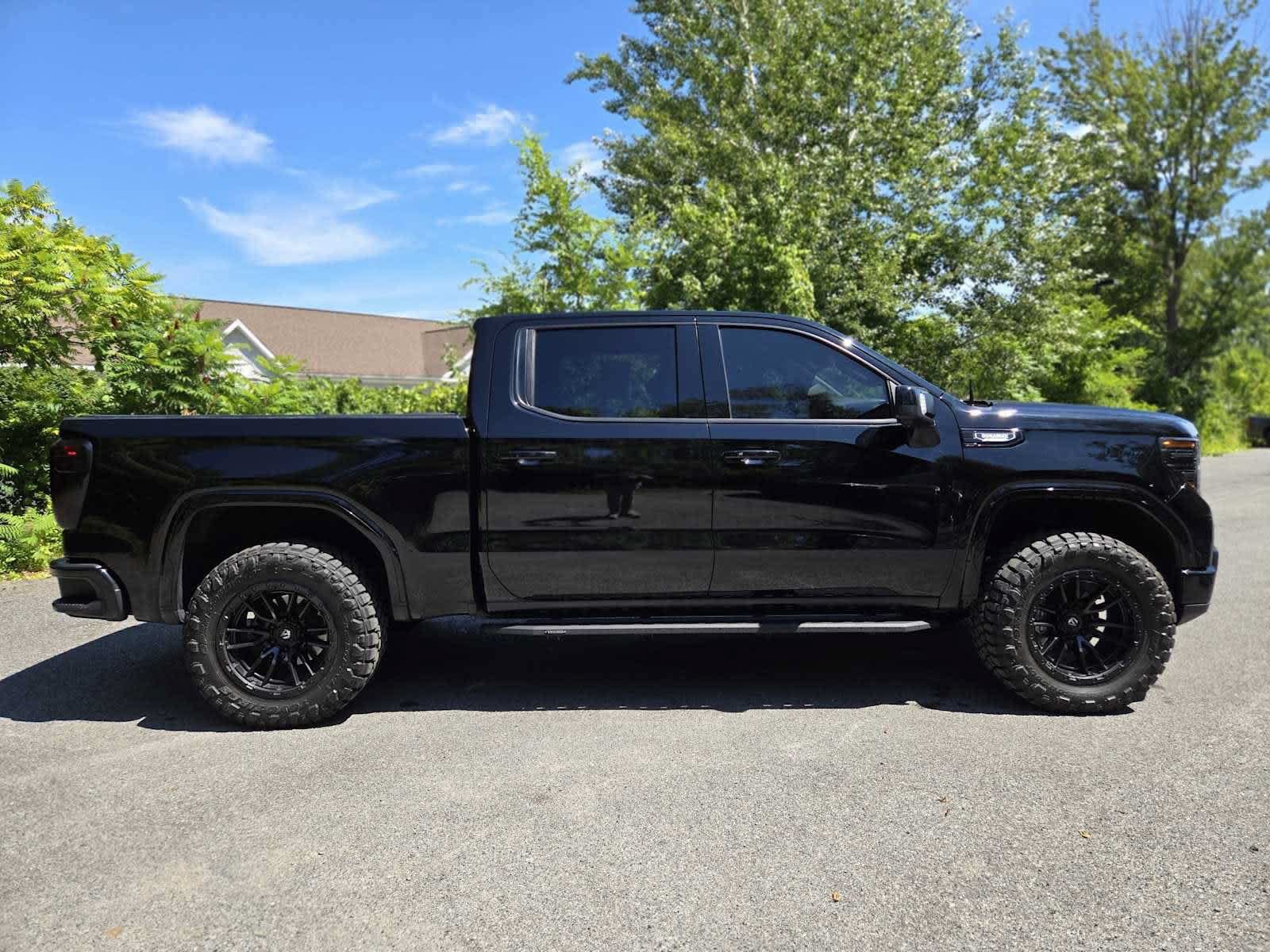 2022 GMC Sierra Elevation