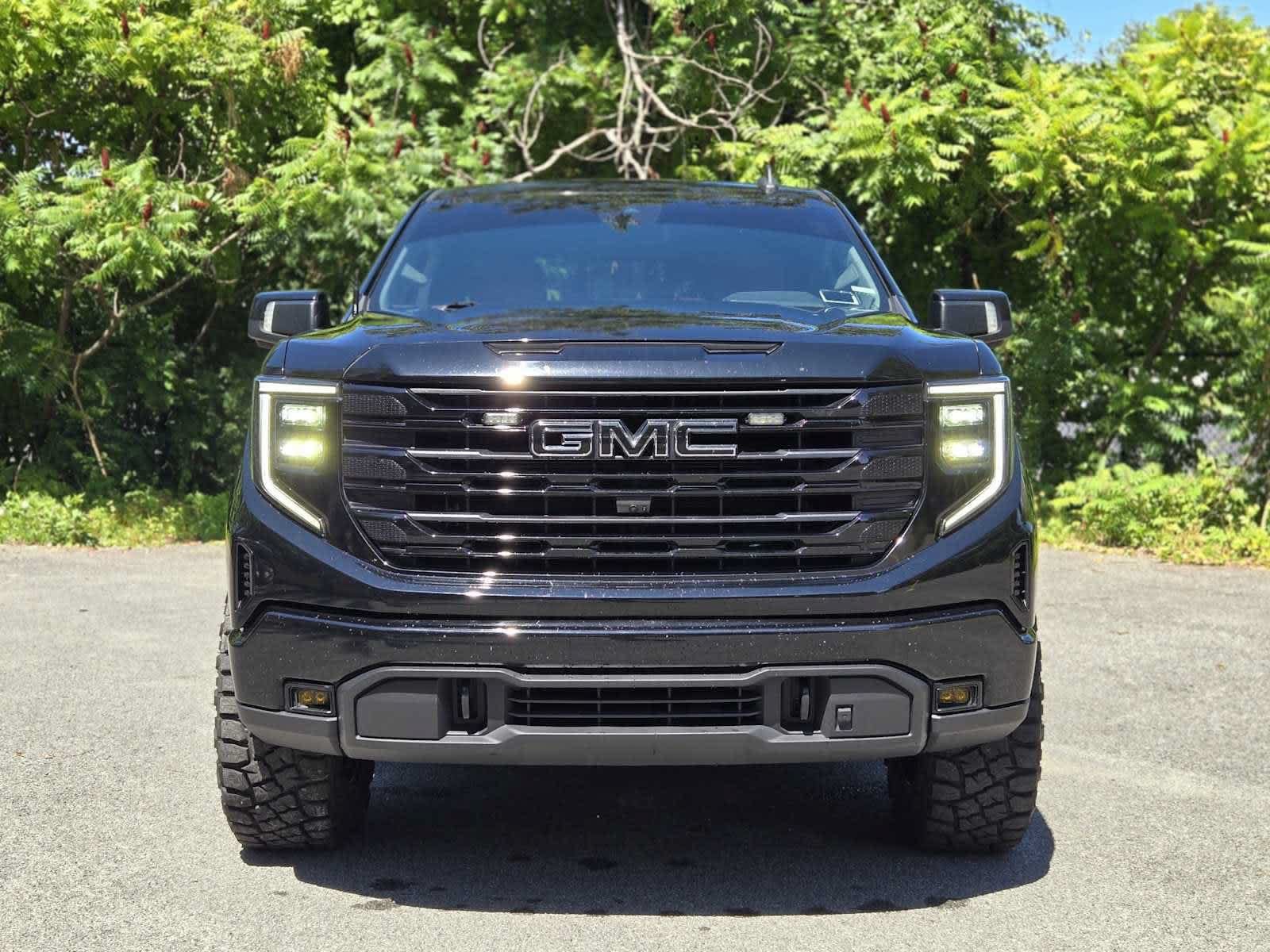 2022 GMC Sierra Elevation