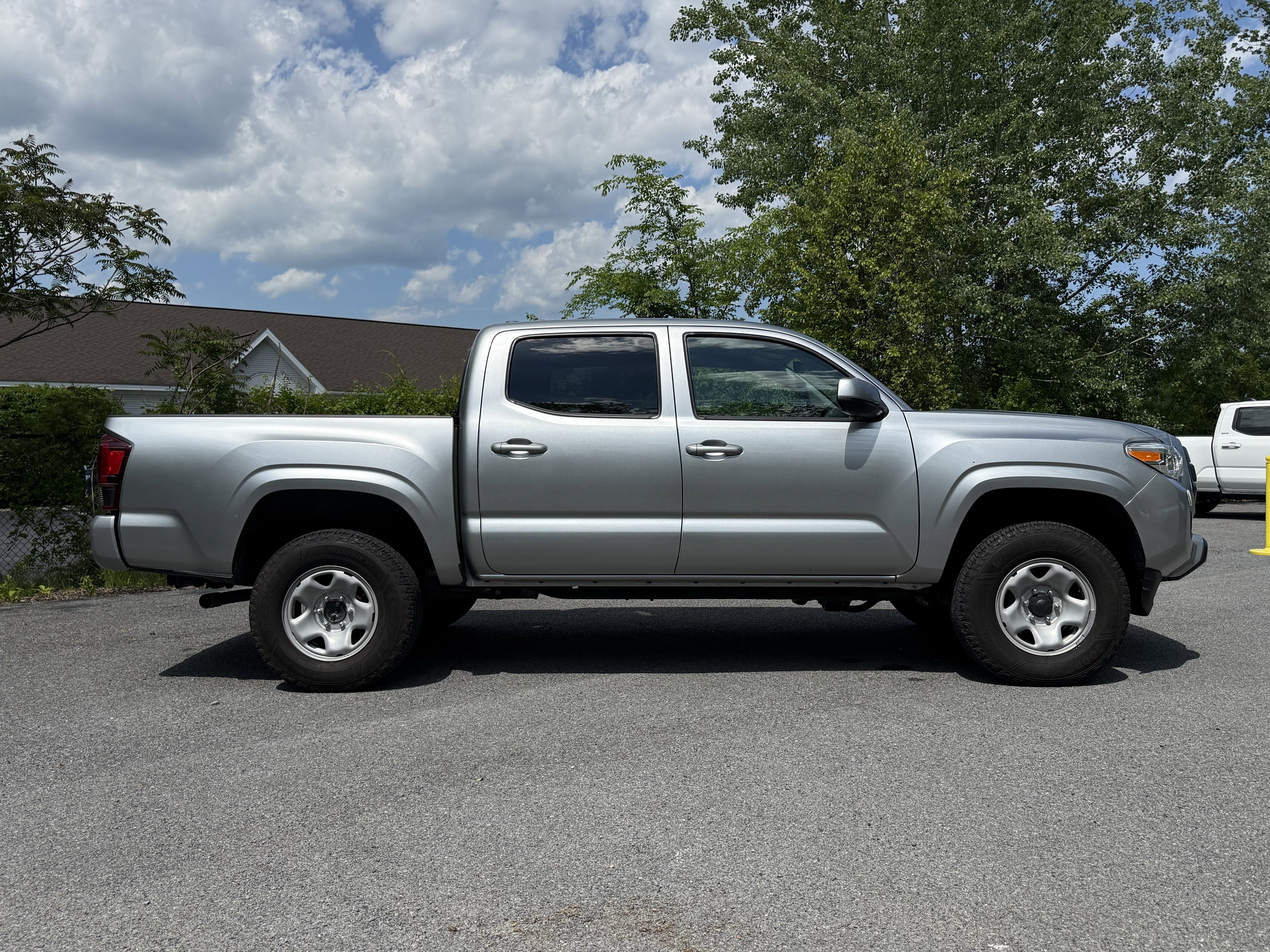 2022 Toyota TACOMA SR SR