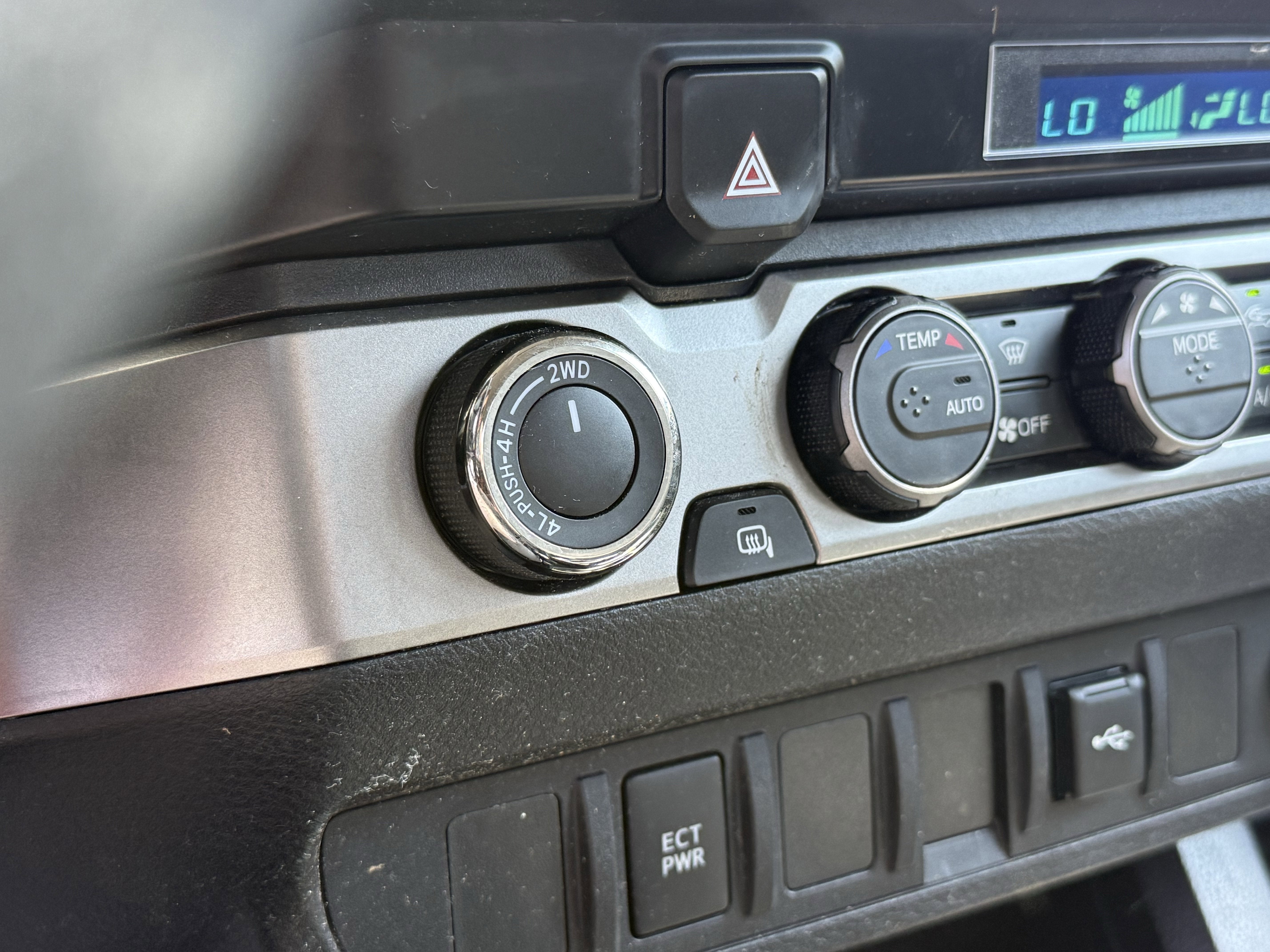 2022 Toyota TACOMA SR SR