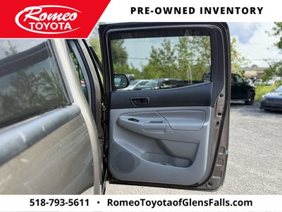 2015 Toyota TACOMA Base