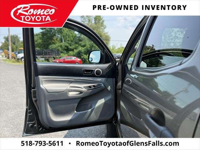 2015 Toyota TACOMA Base