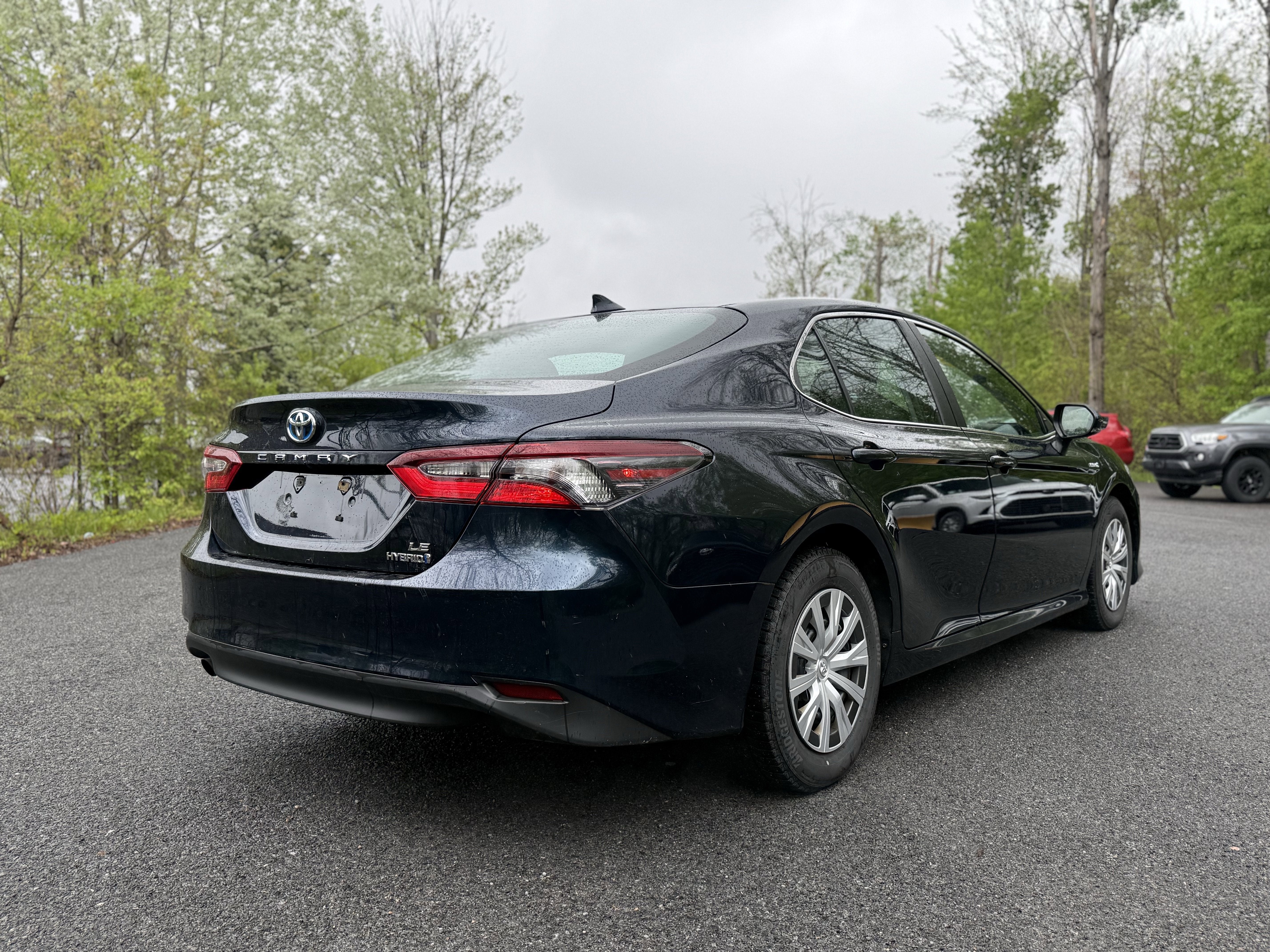 2021 Toyota CAMRY Hybrid LE