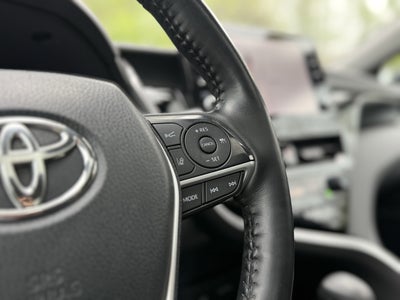 2021 Toyota CAMRY Hybrid LE