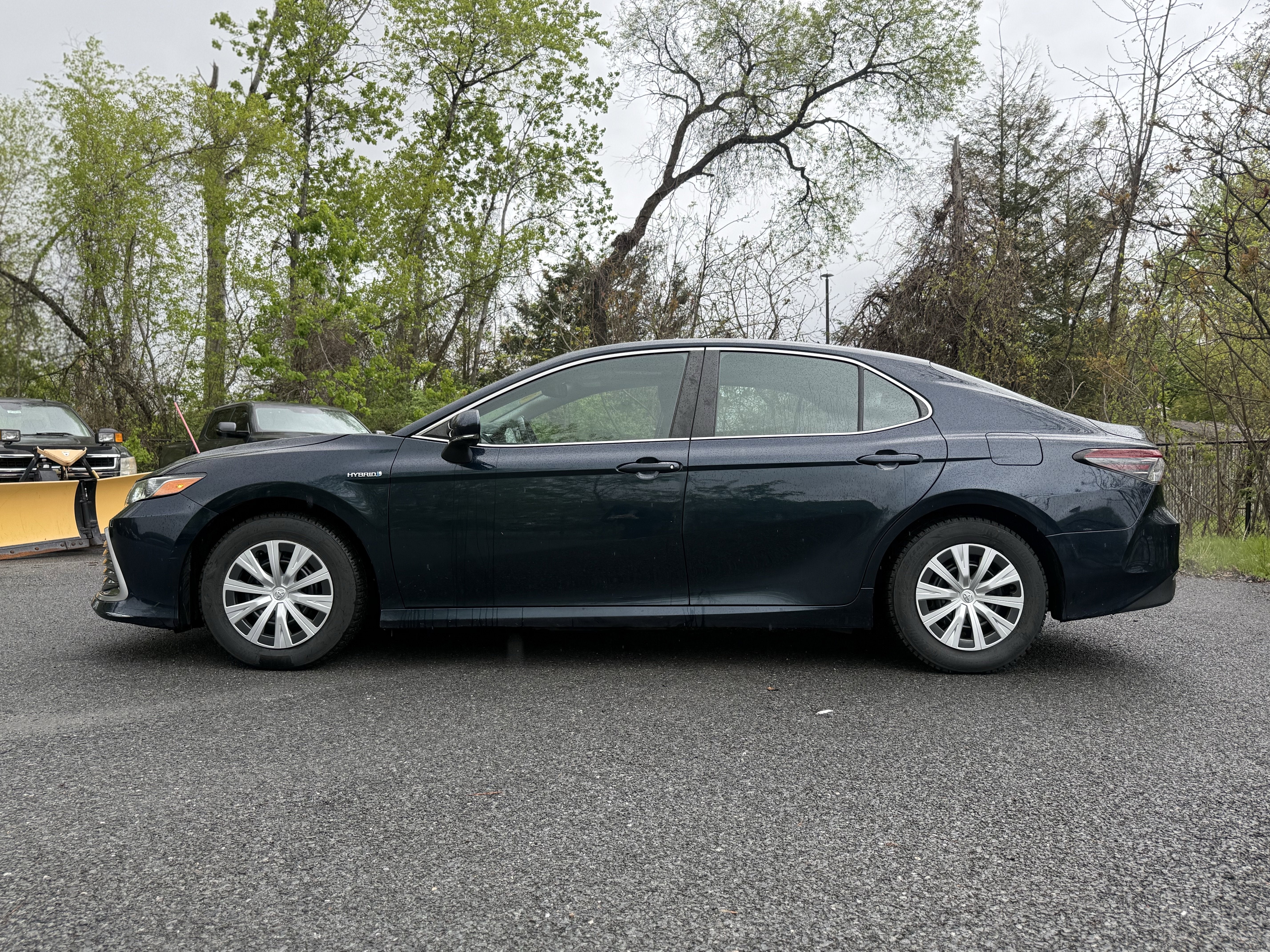 2021 Toyota CAMRY Hybrid LE