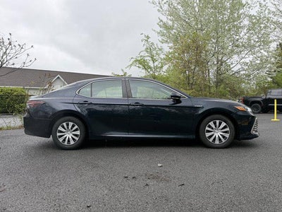 2021 Toyota CAMRY Hybrid LE
