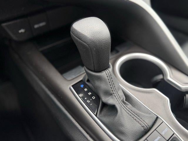 2021 Toyota CAMRY Hybrid LE