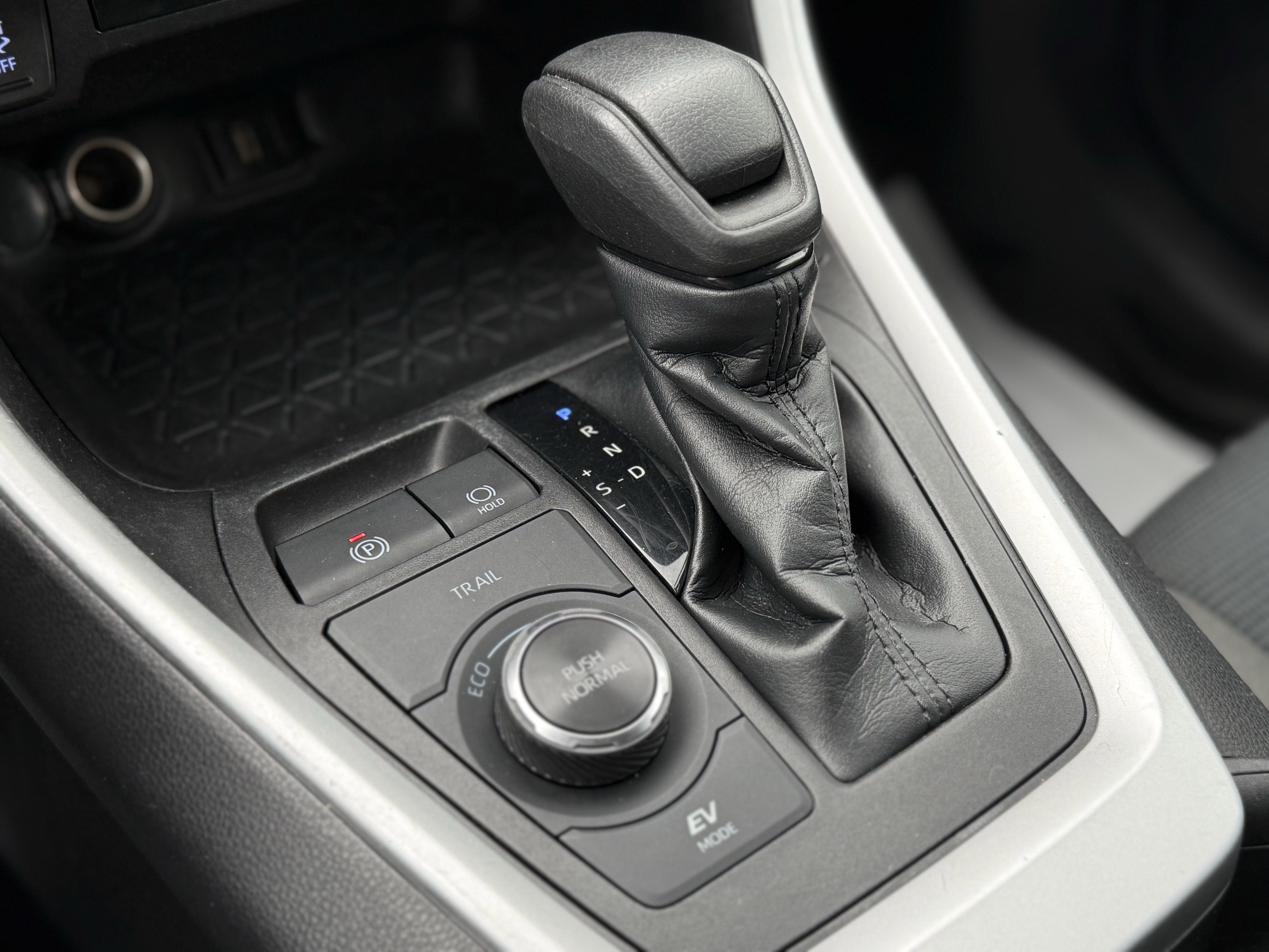 2021 Toyota RAV4 HYBRID Hybrid LE