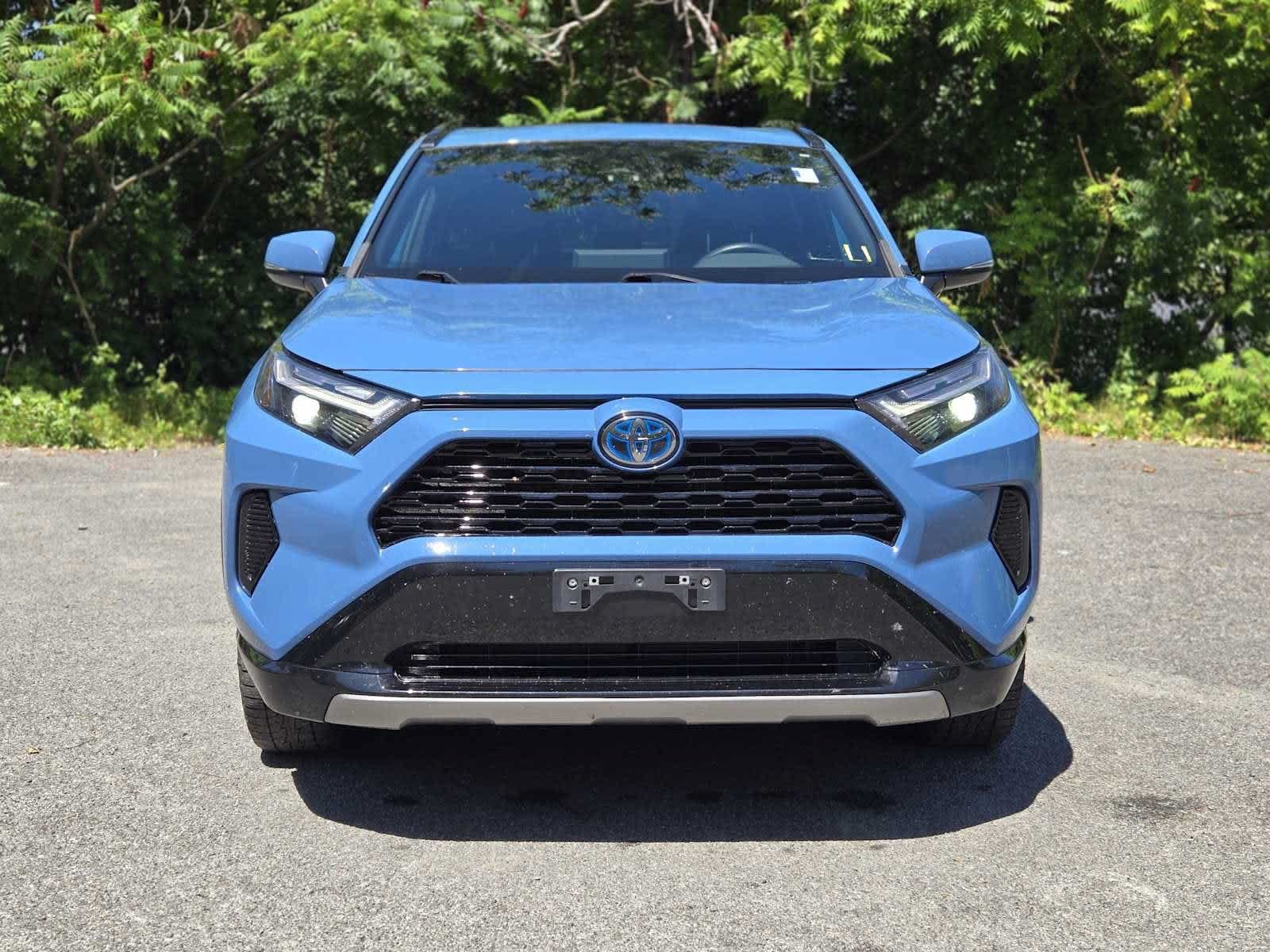2022 Toyota RAV4 Hybrid SE