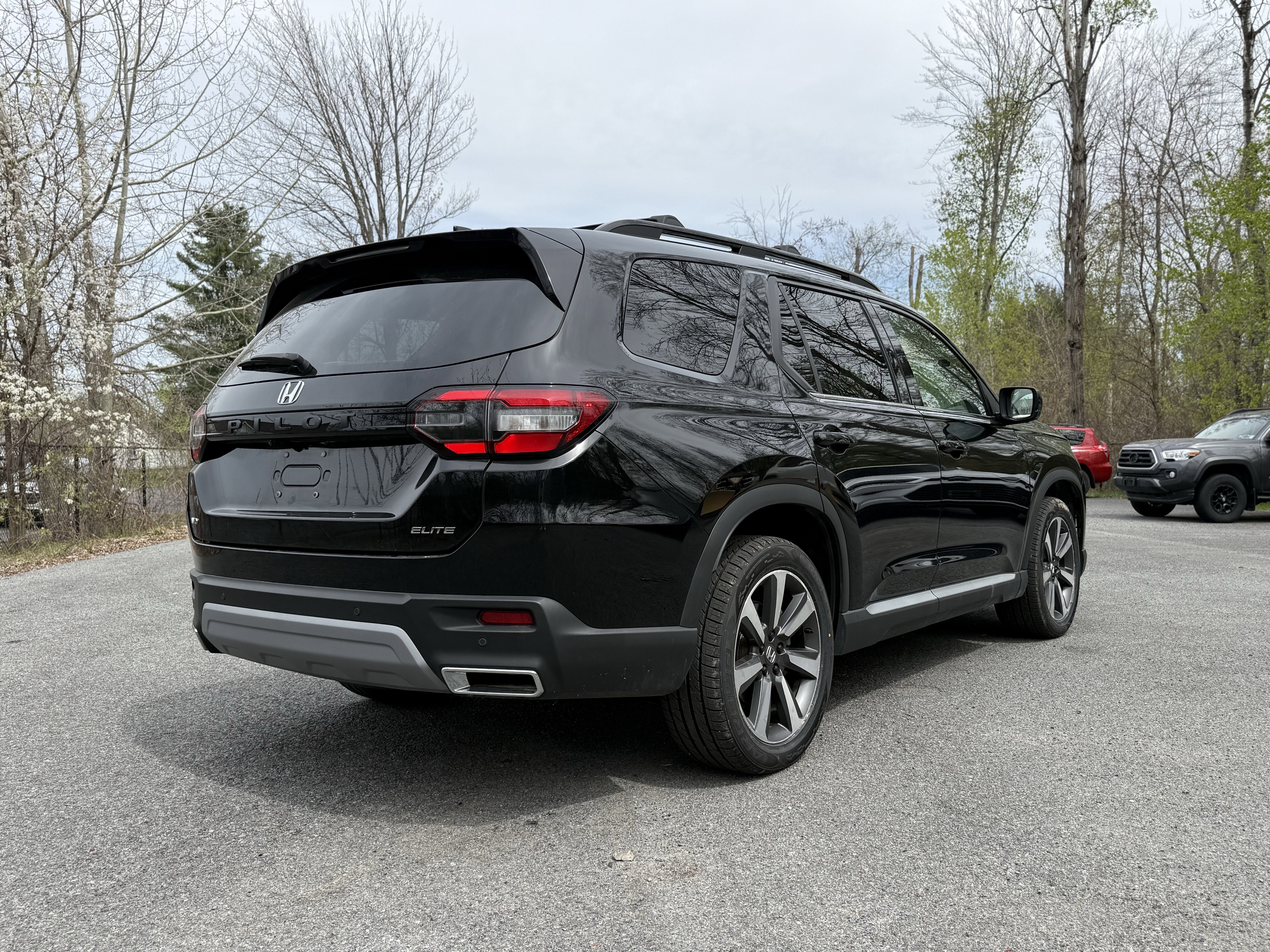 2023 Honda Pilot Elite
