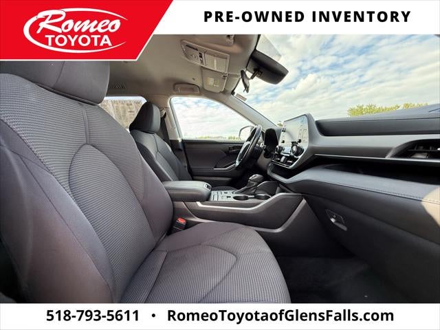 2022 Toyota Highlander LE