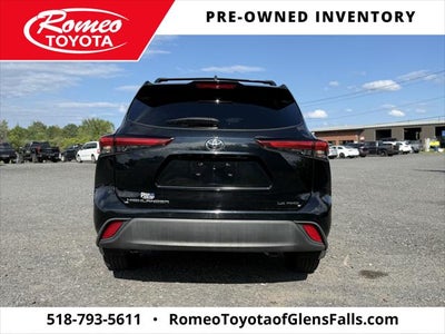 2022 Toyota Highlander LE