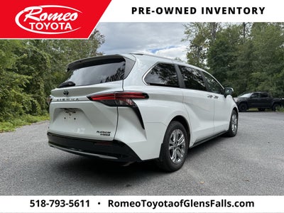 2023 Toyota Sienna Platinum