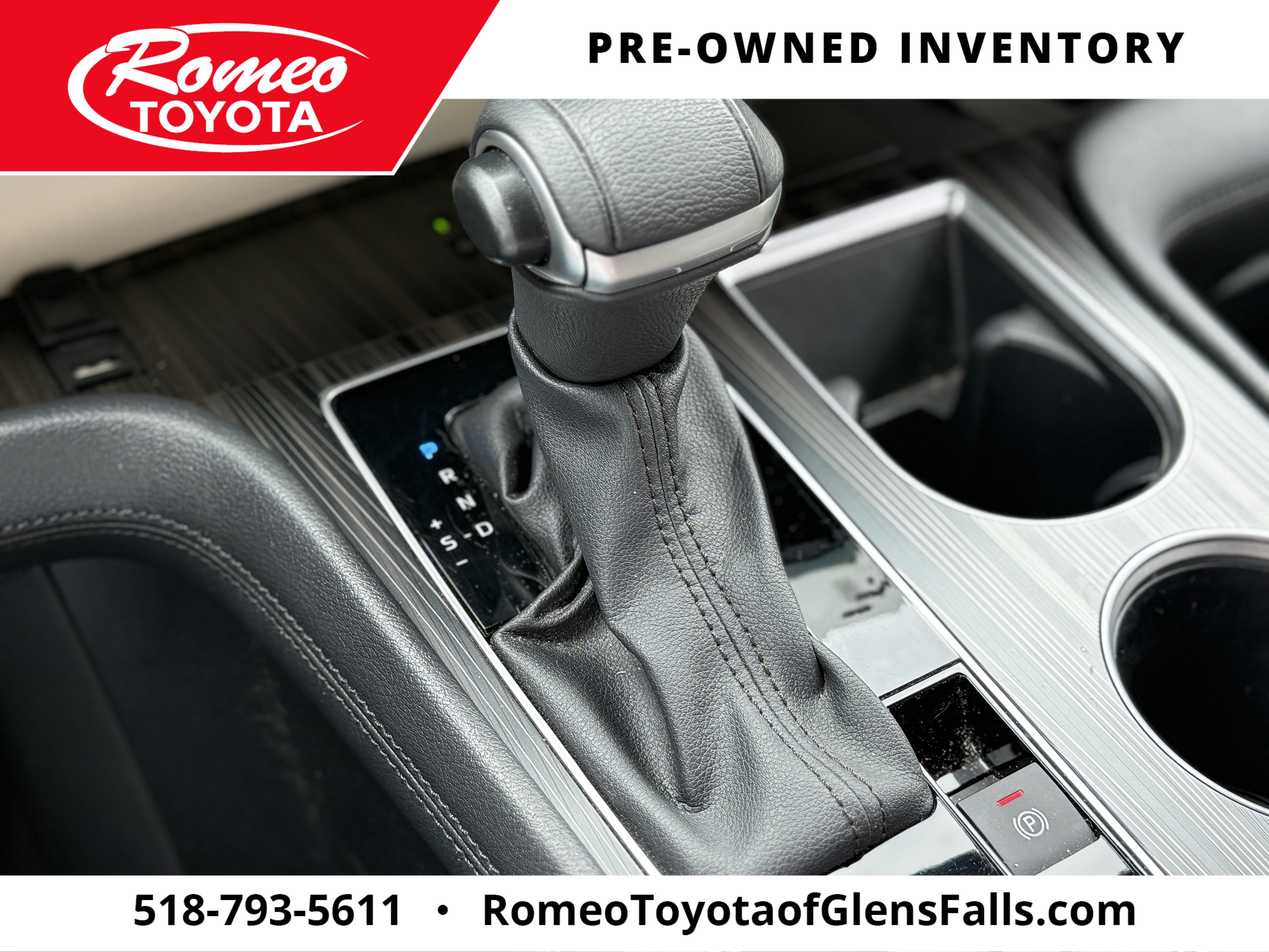 2023 Toyota Sienna Platinum