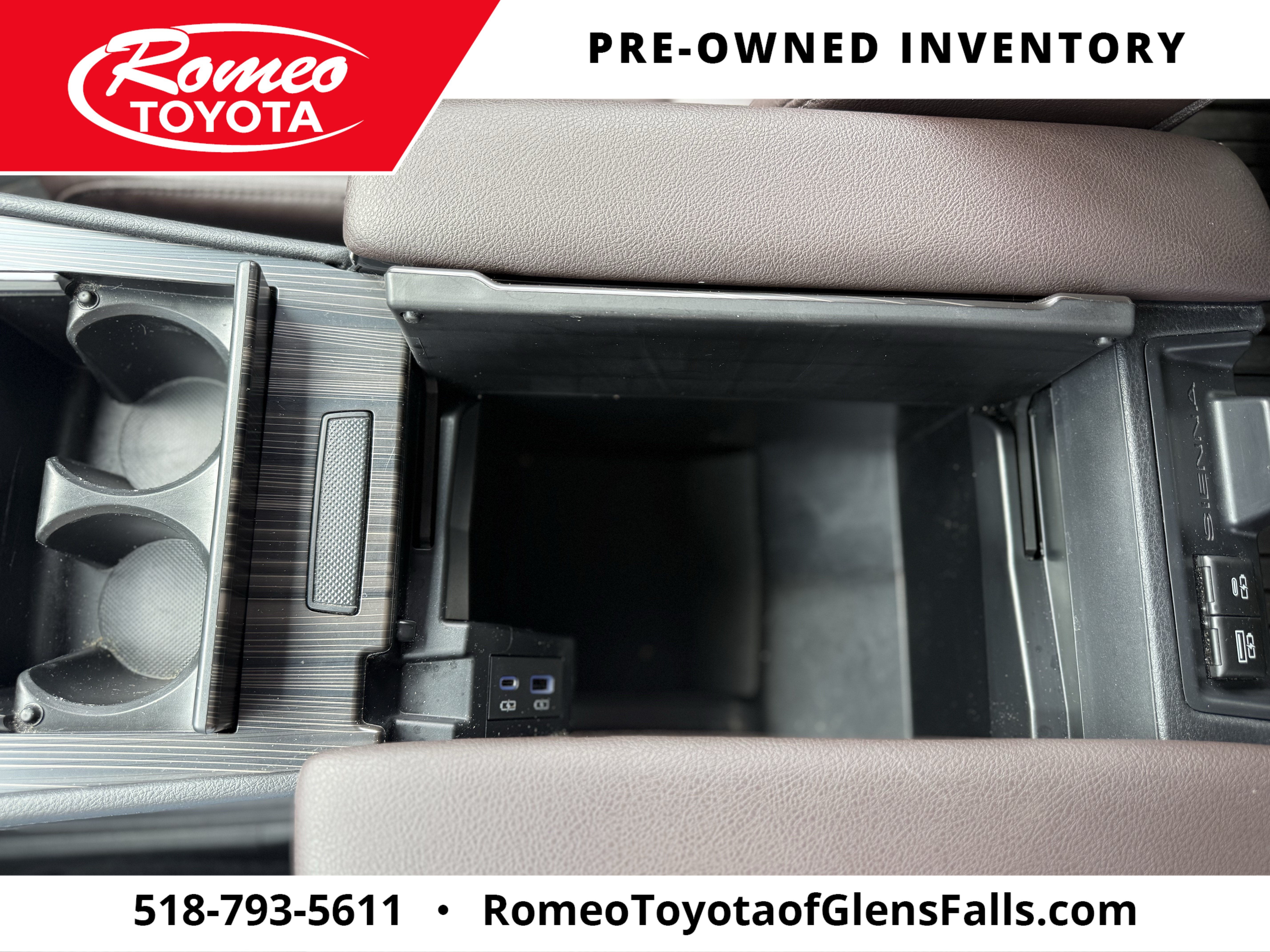 2023 Toyota Sienna Platinum