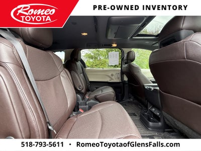 2023 Toyota Sienna Platinum