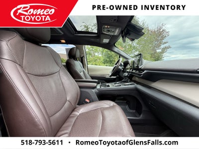 2023 Toyota Sienna Platinum
