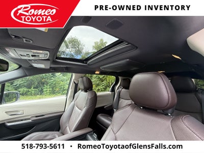 2023 Toyota Sienna Platinum