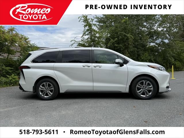 2023 Toyota Sienna Platinum