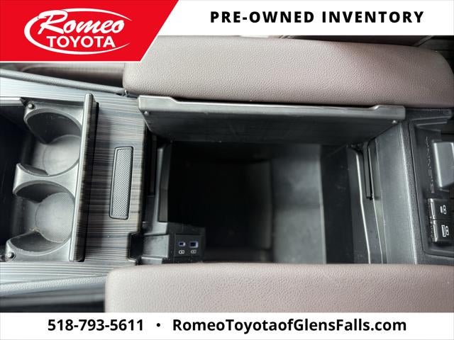2023 Toyota Sienna Platinum