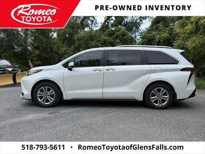2023 Toyota Sienna Platinum