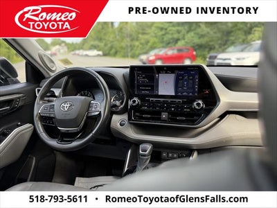 2021 Toyota Highlander Platinum