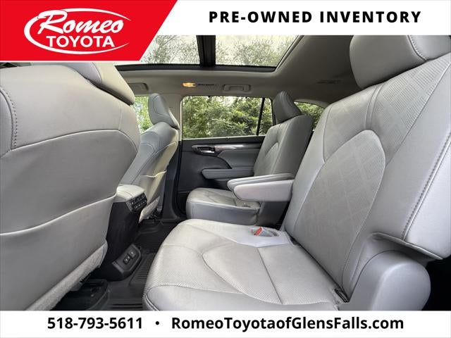 2021 Toyota Highlander Platinum