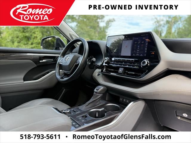 2021 Toyota Highlander Platinum
