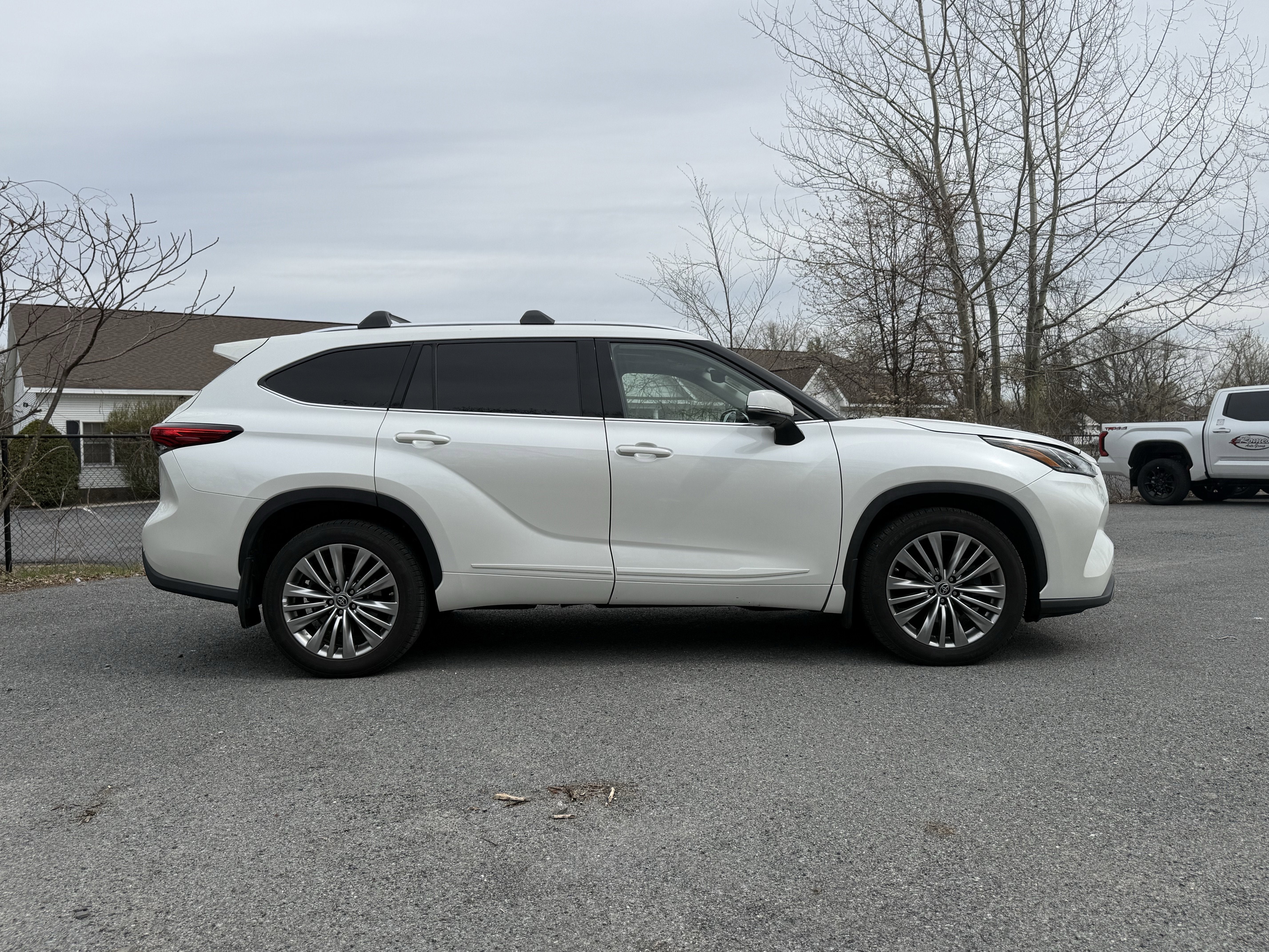 2021 Toyota HIGHLANDER Platinum