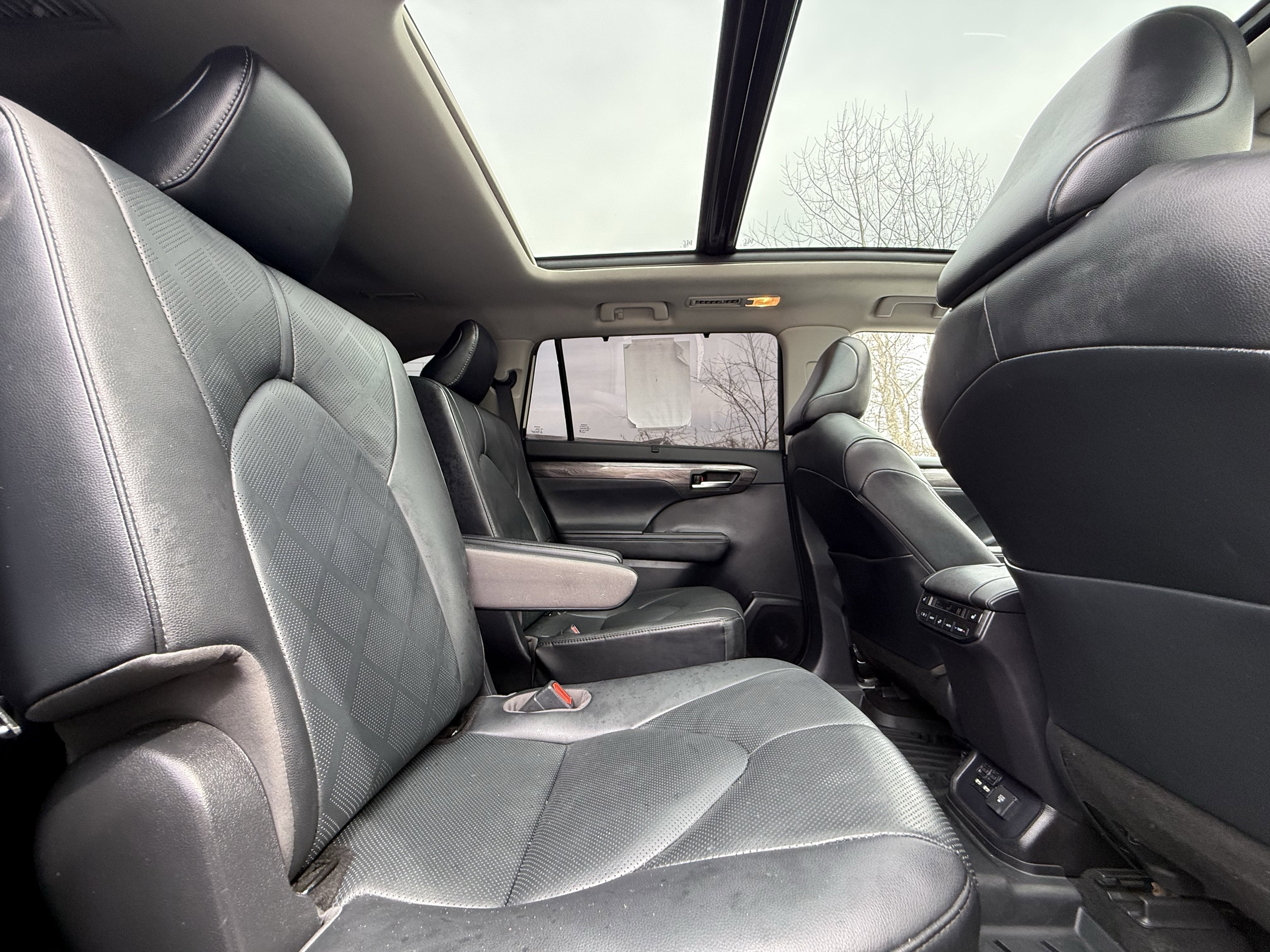 2021 Toyota HIGHLANDER Platinum