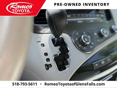 2012 Toyota SIENNA LE 3.5L LE