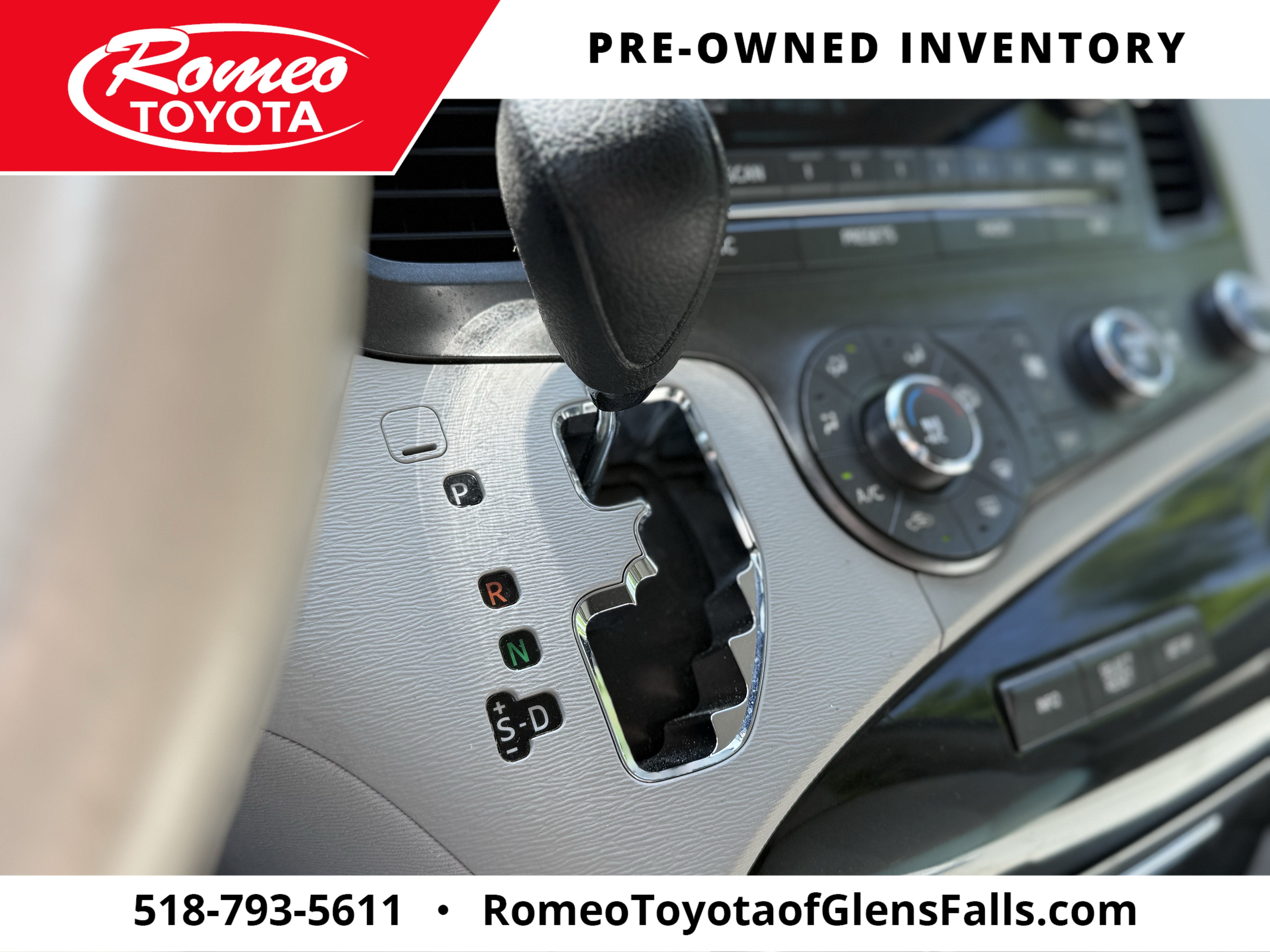 2012 Toyota SIENNA LE 3.5L LE