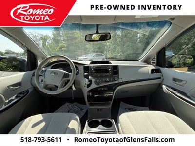 2012 Toyota SIENNA LE 3.5L LE