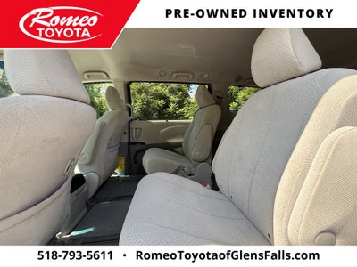 2012 Toyota SIENNA LE 3.5L LE
