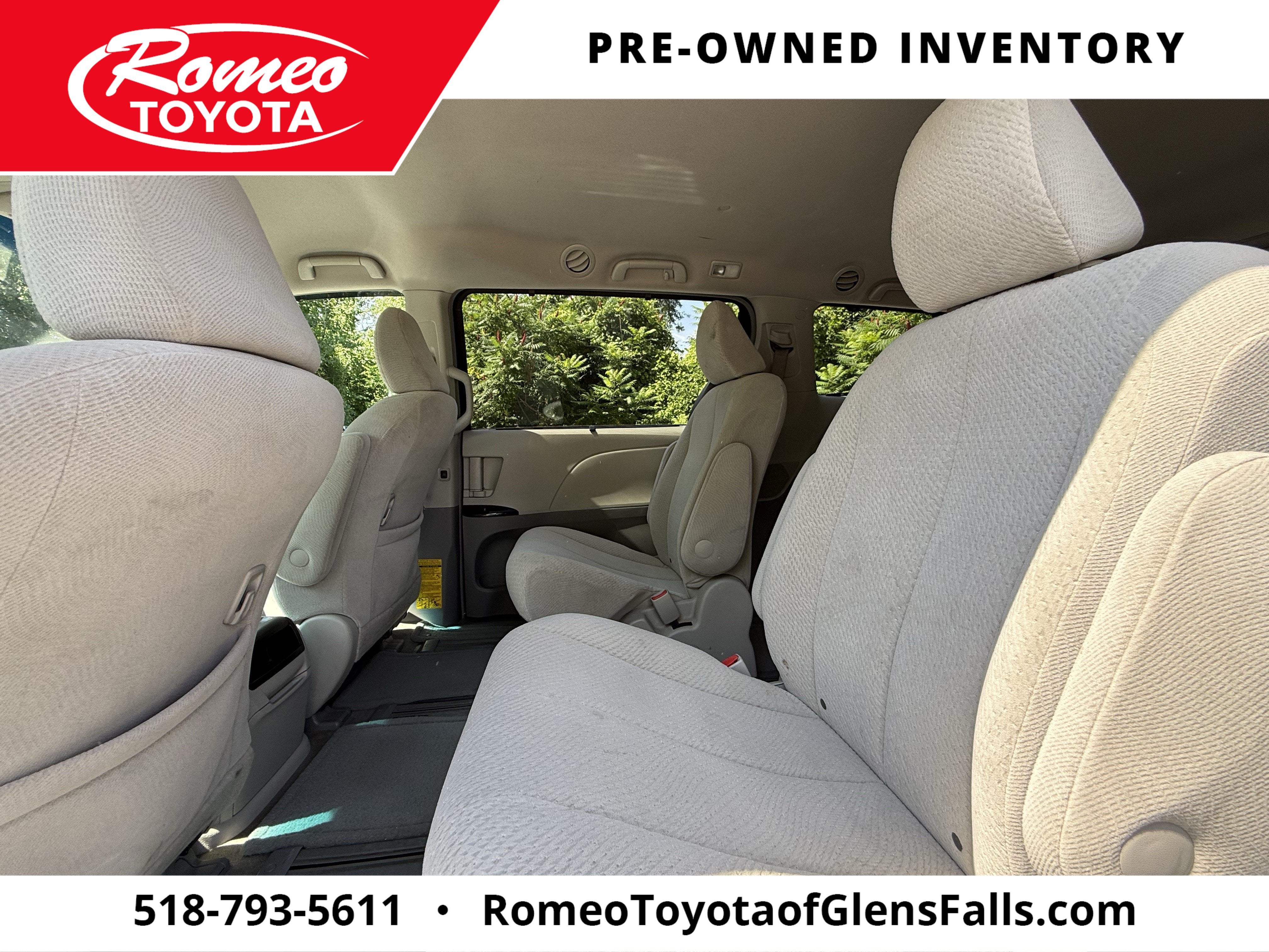 2012 Toyota SIENNA LE 3.5L LE