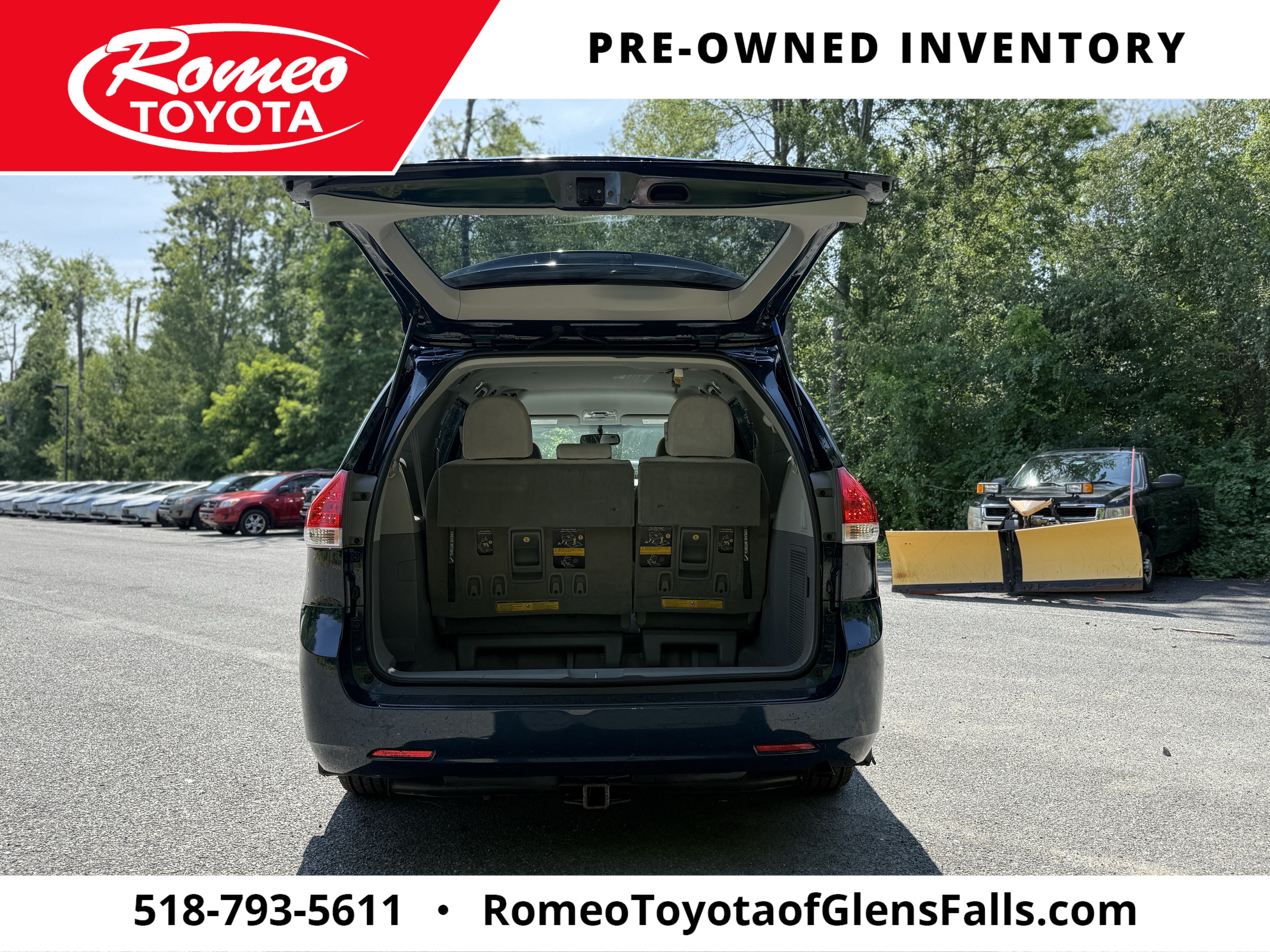 2012 Toyota SIENNA LE 3.5L LE