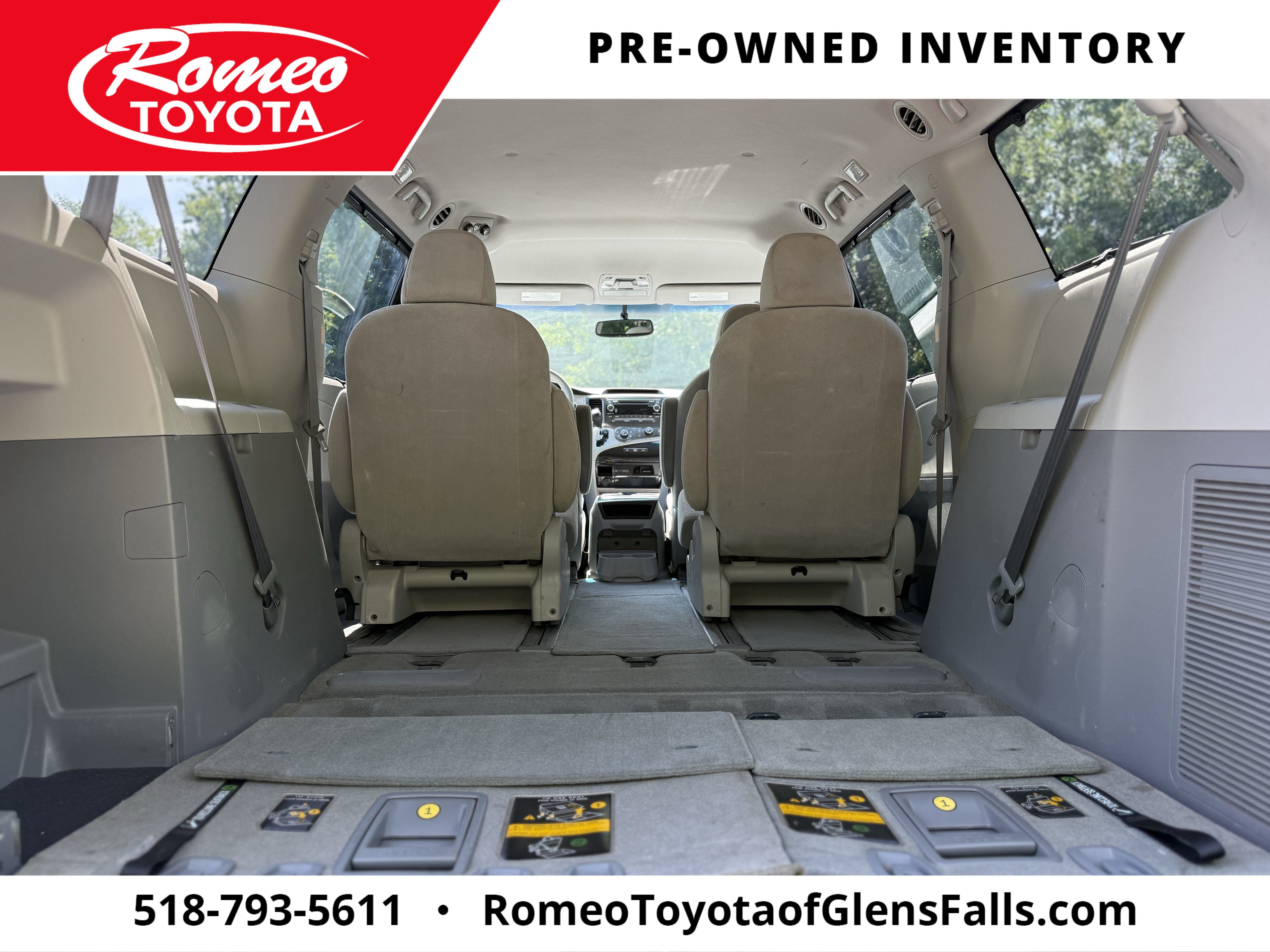 2012 Toyota SIENNA LE 3.5L LE