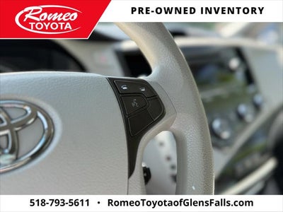 2012 Toyota SIENNA LE 3.5L LE