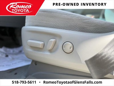 2012 Toyota SIENNA LE 3.5L LE
