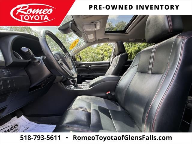 2019 Toyota Highlander SE