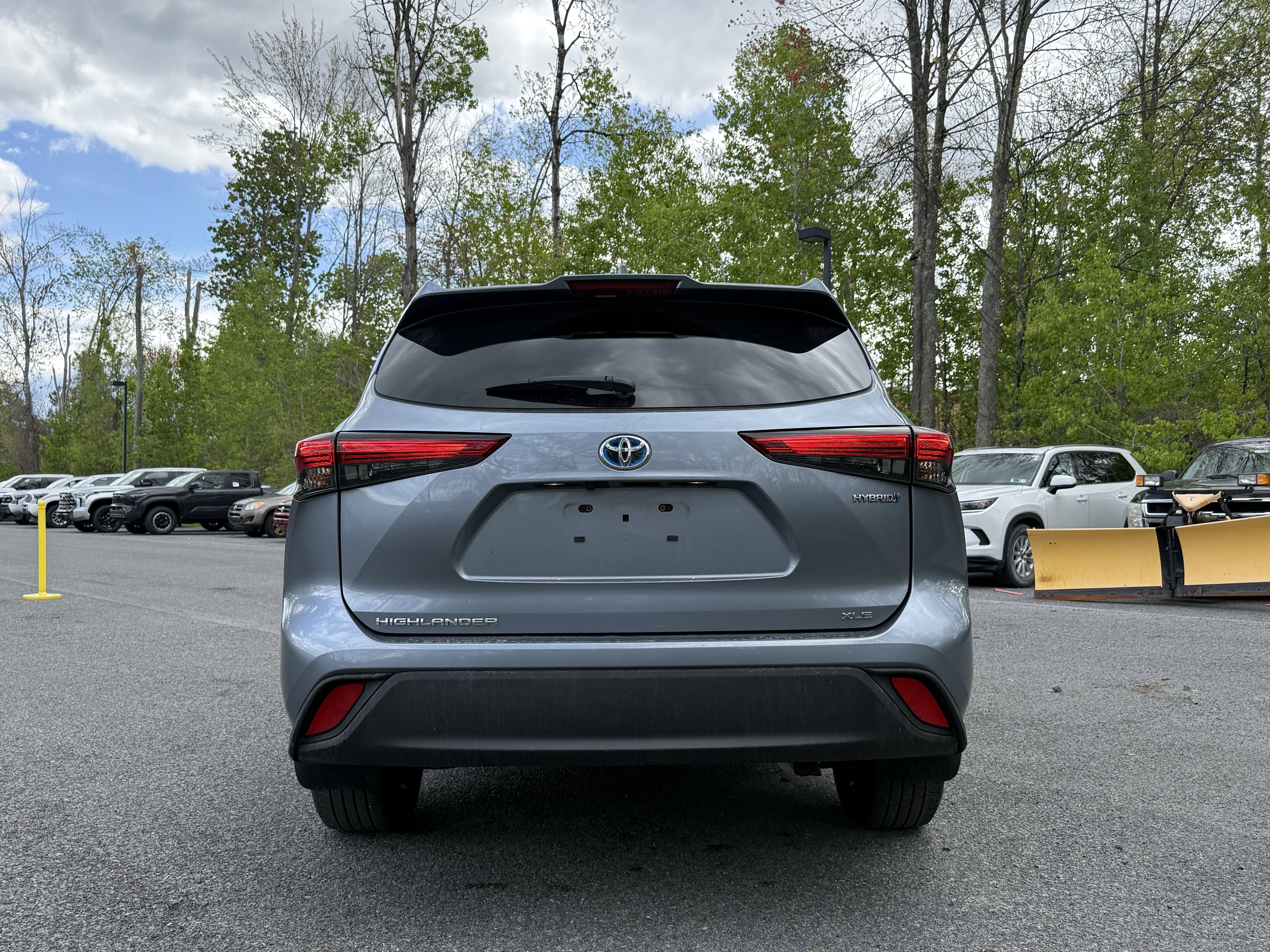2023 Toyota HIGHLANDER HYBRD Hybrid XLE
