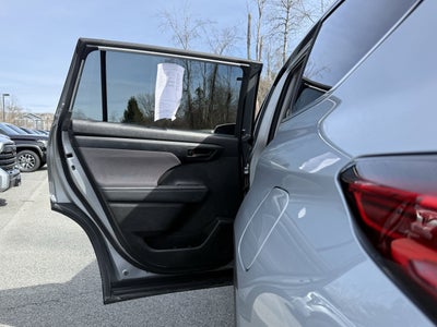 2023 Toyota HIGHLANDER L