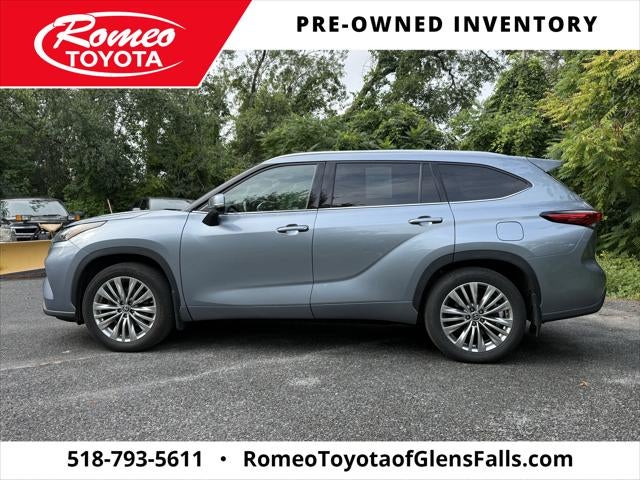 2023 Toyota Highlander Platinum