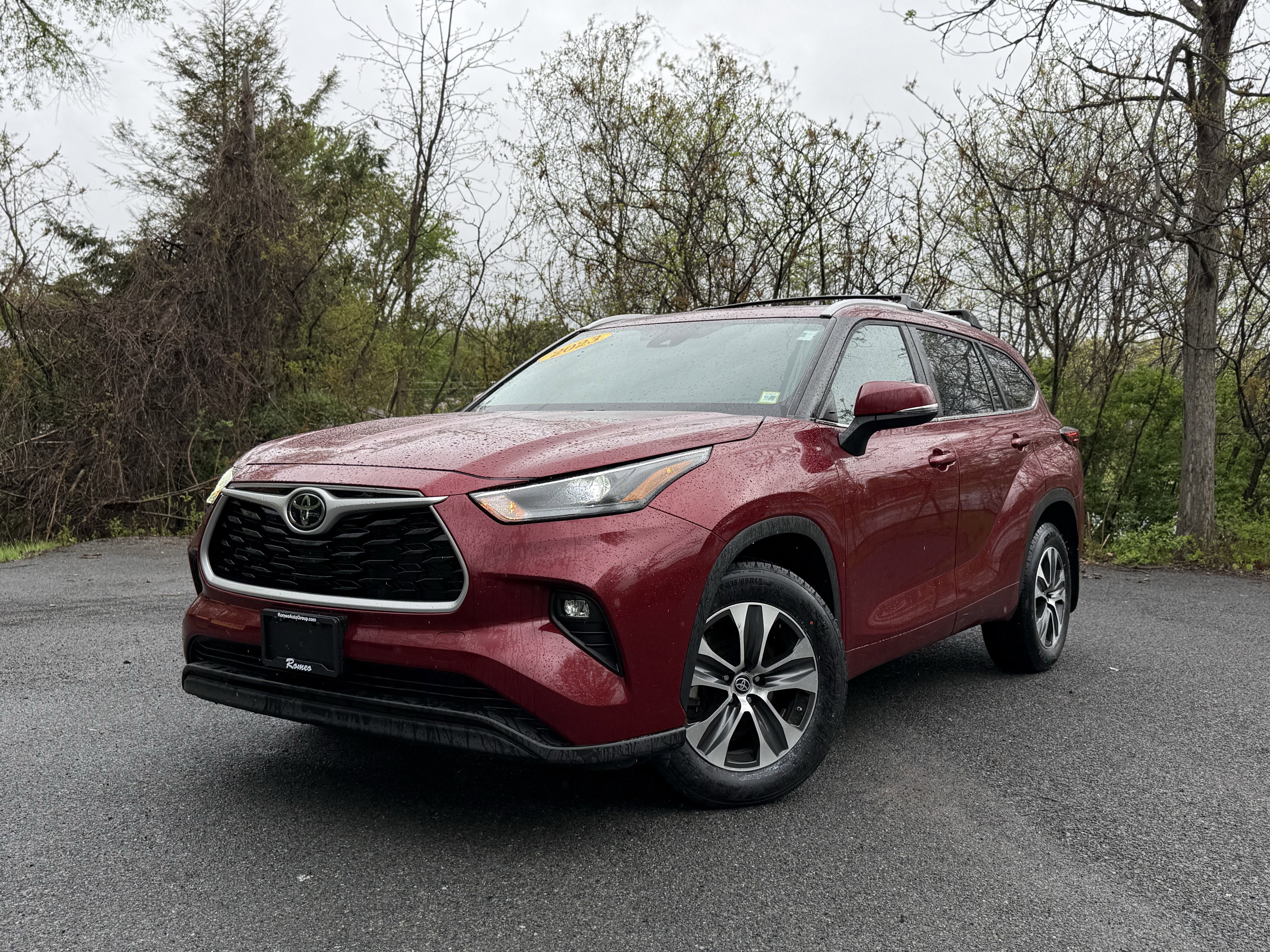 2023 Toyota HIGHLANDER XLE