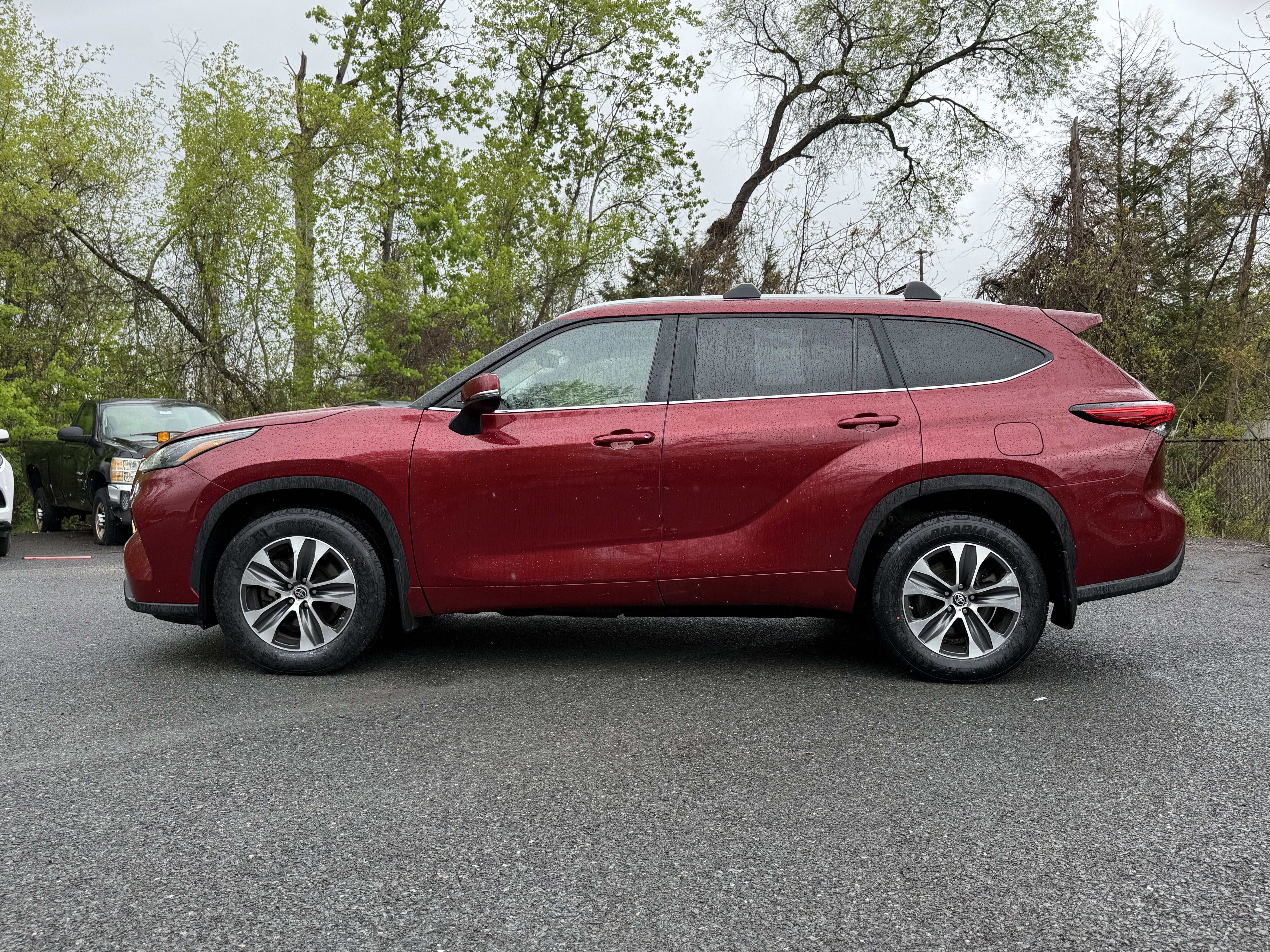 2023 Toyota HIGHLANDER XLE